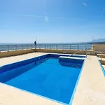 Frontline With Sea Views And Rooftop Pool Marbella