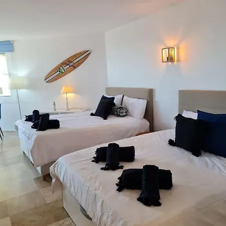 Lägenhet Frontline With Sea Views And Rooftop Pool *