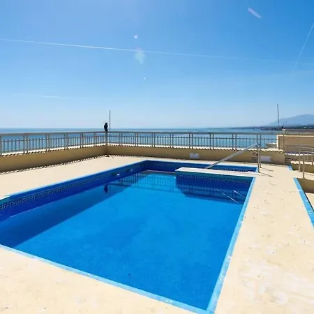Frontline With Sea Views And Rooftop Pool Марбелья