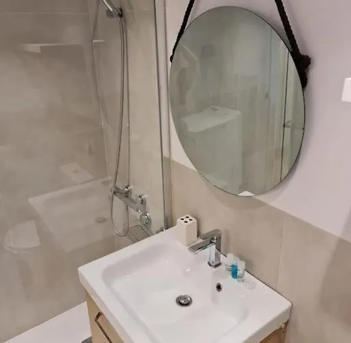 Frontline With Sea Views And Rooftop Pool *