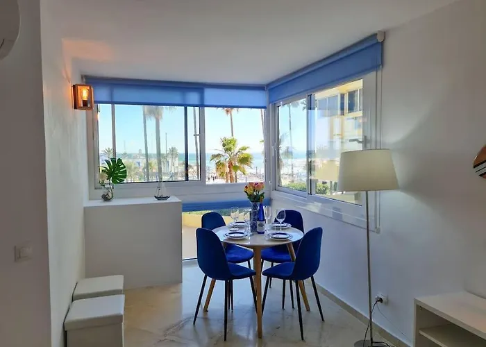 Frontline With Sea Views And Rooftop Pool Marbella